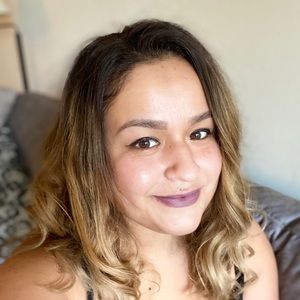 Meet your Posher, Kenia